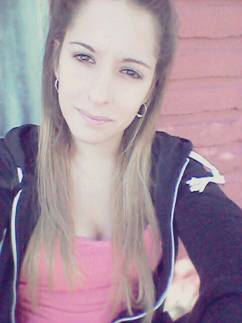 EveeRojas0's profile picture. 