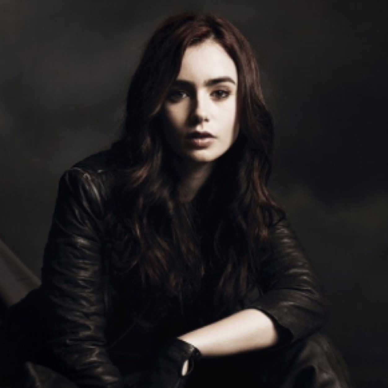 Im clary fray and last year my world got turned upside down. I found out i had a brother...and he wants to burn down the world.so yea my lifes messed up.