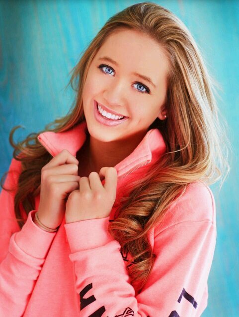 Sophmore at SHHS! Bronco Elite Dancer! Single:)