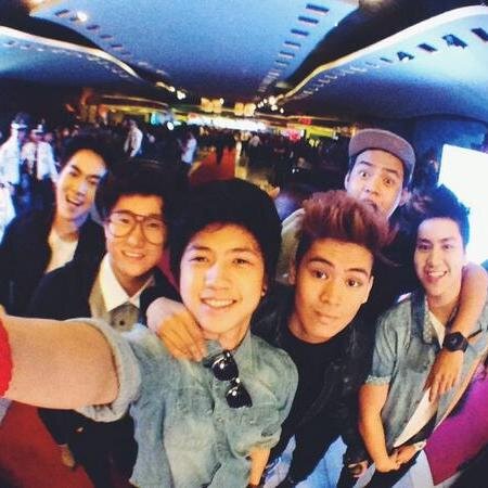 fan account of Chicser|all the love for this 6 lads|3/6|created:04/19/12