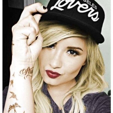 TheDramaBand's profile picture. 