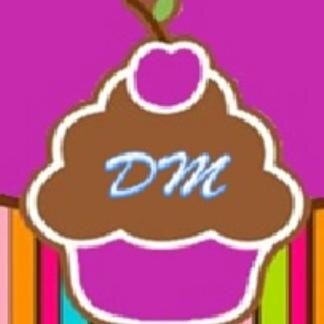 Mesa de dulces y postres, cupcakes, pasteles, galletas decoradas, gelatinas y más...