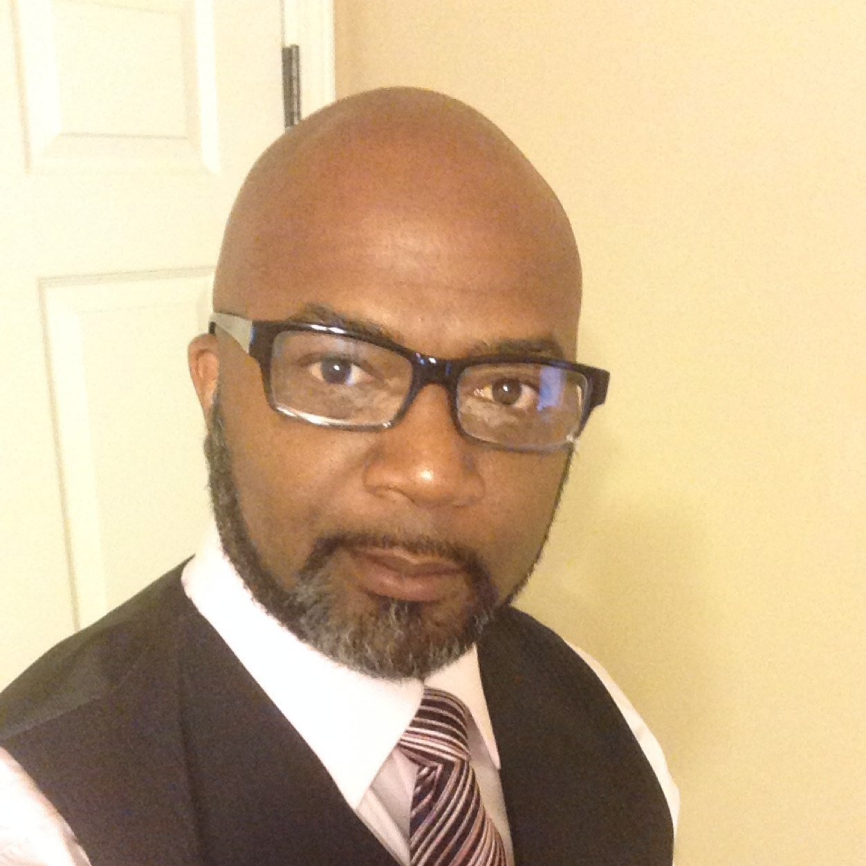 Co-founder of Focus On Christ Ministries. Youth Mentor & Coach Jr. Pro Pee Wee Football.