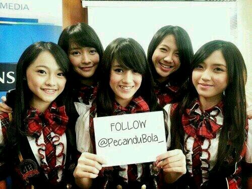 Jangan ngeSTALK doang!! Follow dongg!!! | Wajib di follow bagi orang-orang yang lagi kecanduan SEPAK BOLA!! | Adv/Sponsor : Mention/DM :D