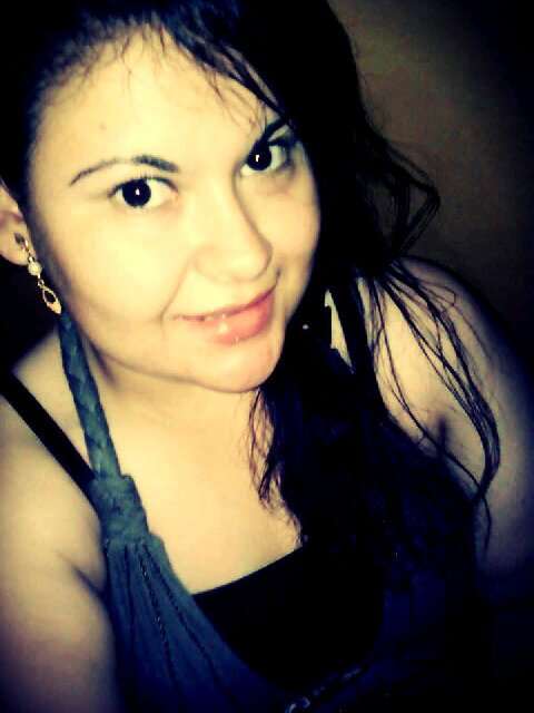 Soy Hondureña, me encanta estudiar, es lo que mejor se hacer... soy Pedagoga comprometida, responsable! Amo a mi Dios con todo mi corazón