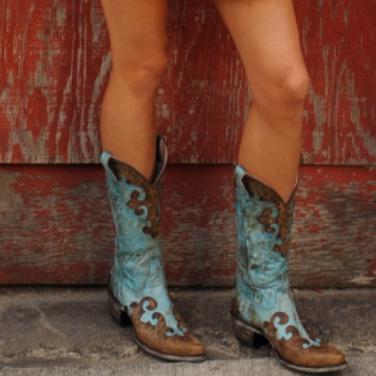Daddys little cowboy he never had. #CowgirlUp
Camo in the morning, classy by evening.