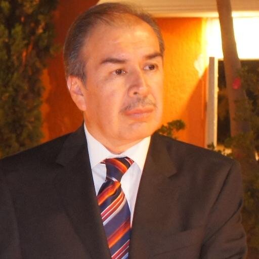 Economista. Profesor Investigador del Centro Universitario de Ciencias Económico Administrativas de la Universidad de Guadalajara