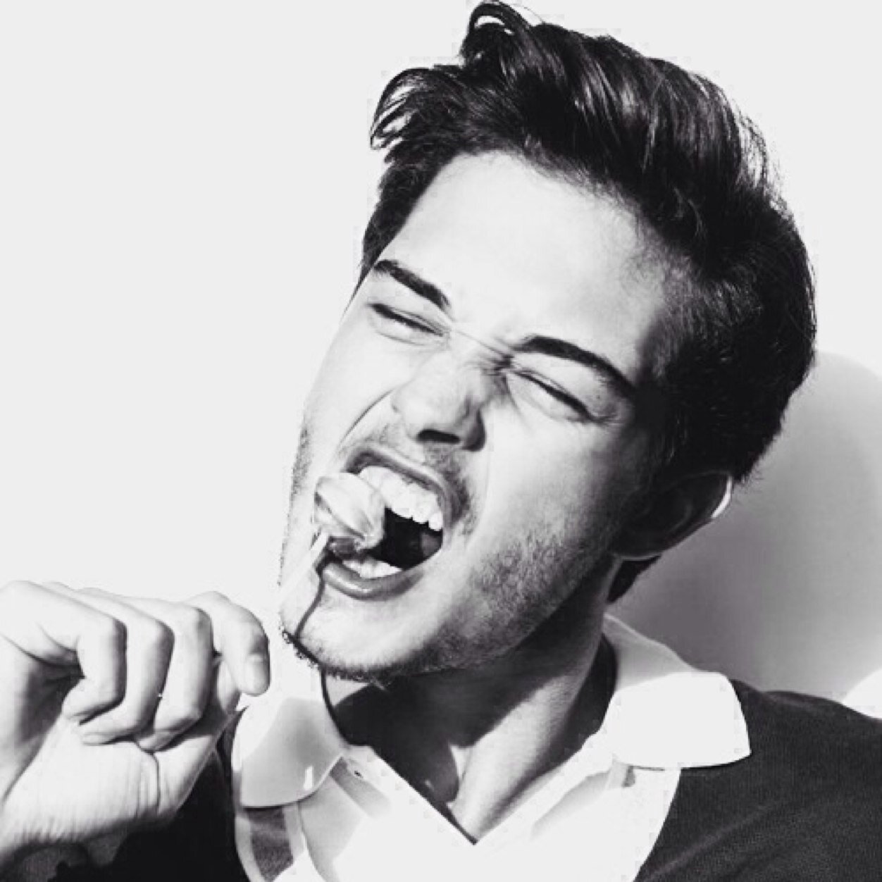 GuyBanquet's profile picture. 1 million hot guys in just one banquete. We are open! (No nudity) Bon Appetit!