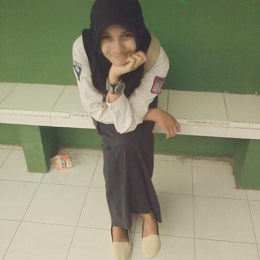 JHS 6 Ponorogo II 21-08-1998 II SUCCES UN 2014