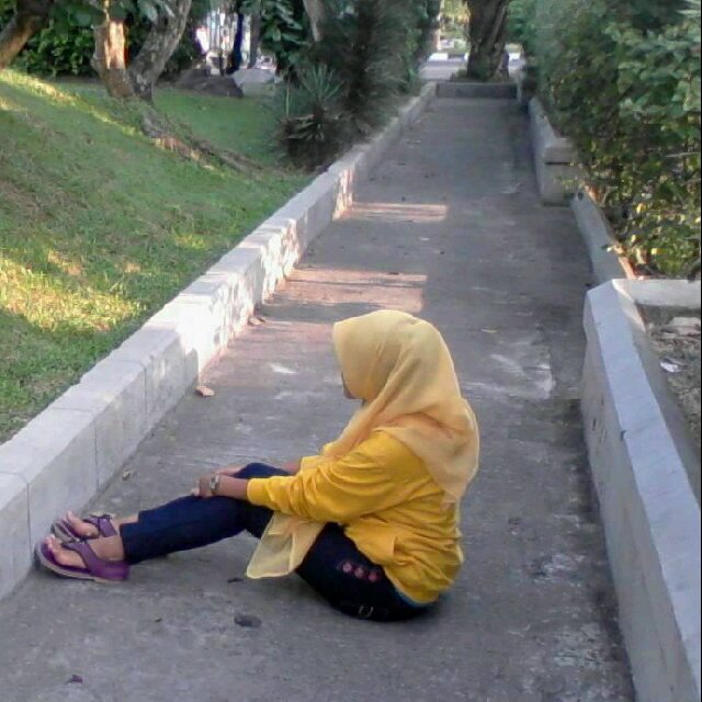 jadikan diri anda bermanfaat buat sesama :) || Bersyukurlah, krena dgn bersyukur kmu menemukan kdamaian dhati ^_^