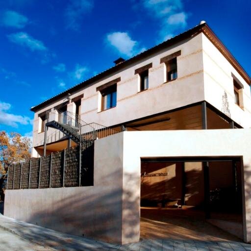 Casa rural para 4/6 personas con vistas directas al Parque Nacional de Cabañeros. A solo dos horas de Madrid, perfecta para una escapada.