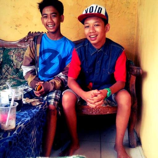 Berdiri Sendiri Dari Bawah :)