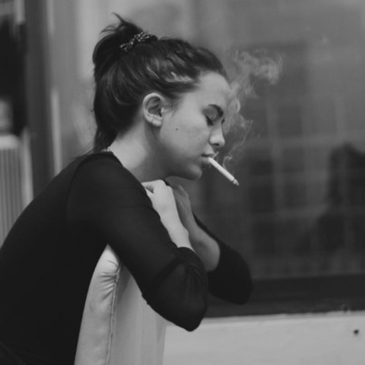 Yana_nighty's profile picture. Прежде, чем диагностировать у себя депрессию или пониженное самоуважение, убедитесь, что вы не окружены полными мудаками.