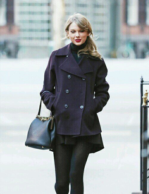 hi guys, i love taylor swift & poems. follow @swiftrhymes ♡