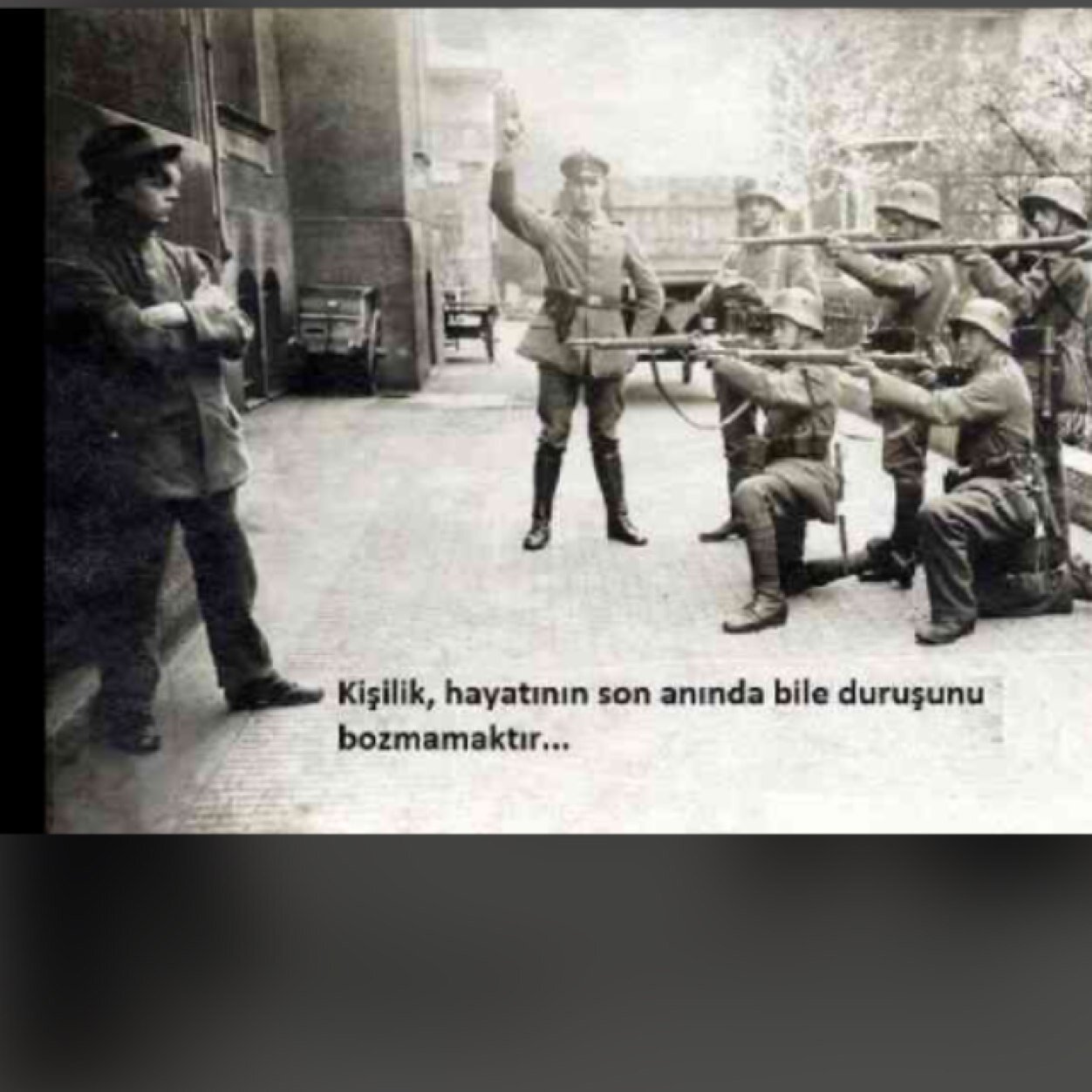 yeryüzünde ne yazıldıysa insan yazdı, ne söylendiyse insan söyledi.