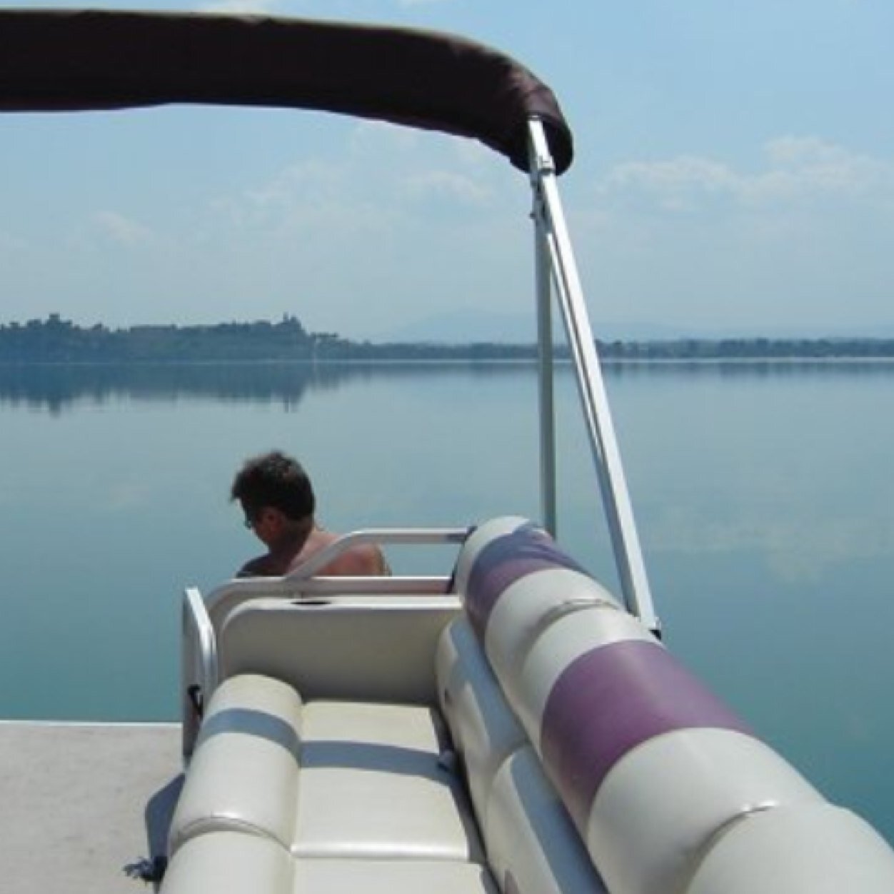 tour turistici sul lago #Trasimeno #navilagando #trasimenolake #trasimenocruises #boat #lake #umbria #enjoythecommunity #trasimenoboats