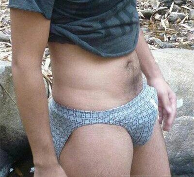 Suka yg dewasa 30thn keatas yg penting bs jaga privasi. DM WA ya.
Suka pijat n sempak lover hehe.