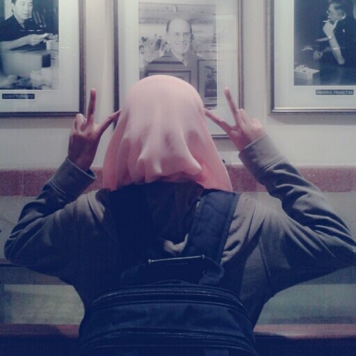 kafhusna's profile picture. Mahasiswi Teknik Informatika Politeknik Elektronika Negeri Surabaya | sanguins - koleris | muslimah | DETIKshop owner | EtikaCell | Hamabead Shop