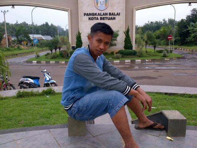 adilaskar1's profile picture. My akun fb : adi laskar.                        My em@il : adi.laskar@ymail.com my pin BB : 266255E3.                 Nope : 082372422307