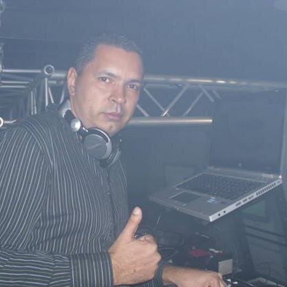 Dj Profesional / Respetada trayectoria / Todos los géneros musicales