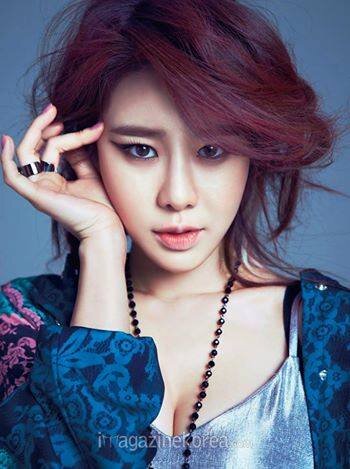 I want to say that, this is not twitter of Yoo, it's just fanpage. NO BASHERS
