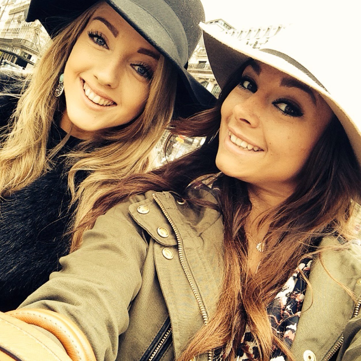 Reeshye's profile picture. New twitter account