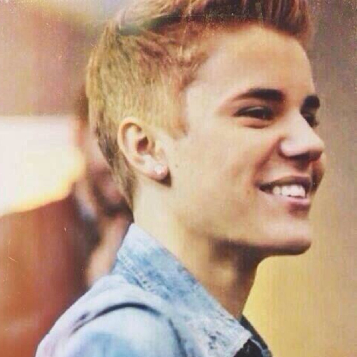 in love with a guy aka Justin Bieber
