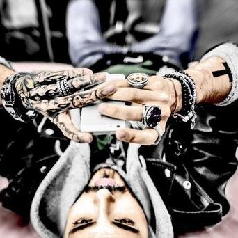 billkaulitzbt1's profile picture. This is my official page on Twitter ;-))