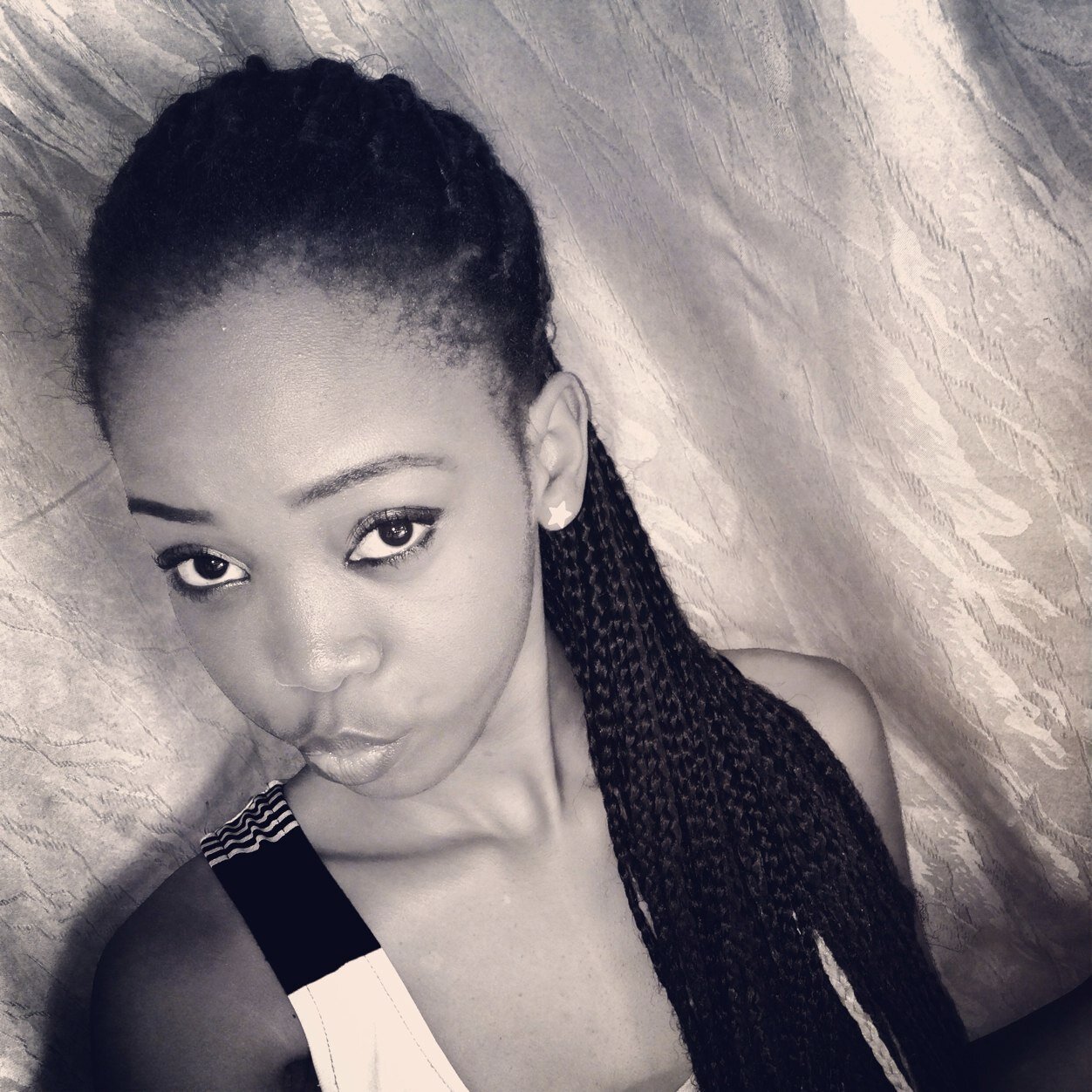 Facebook:hermine pascaliine tel:+243 pin bbm bisou de moi ☺♥✉