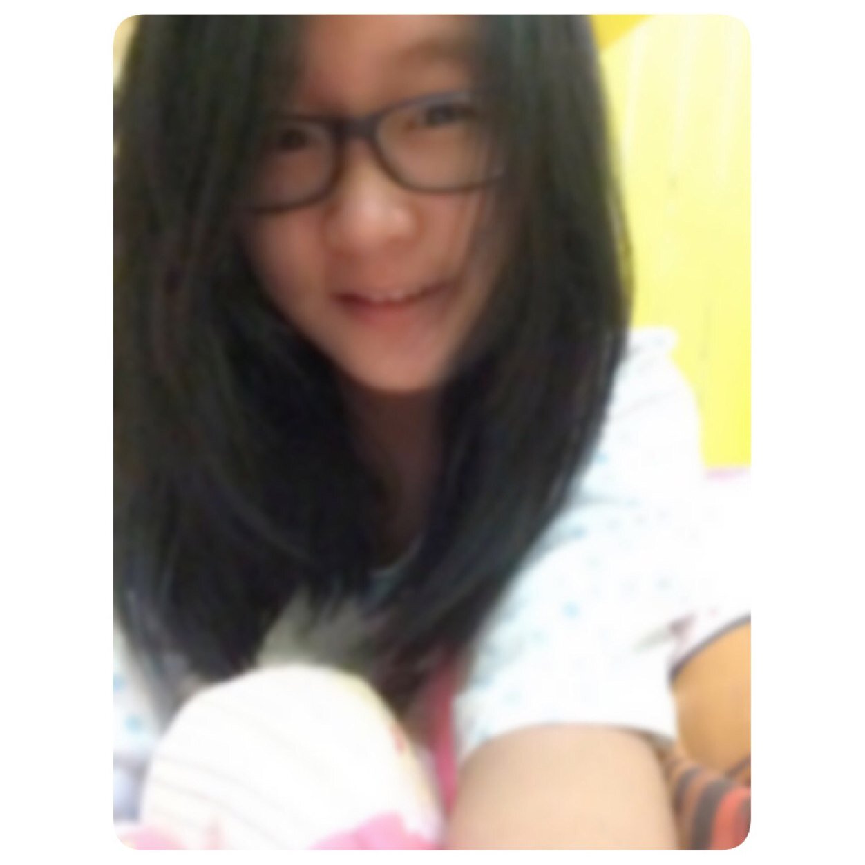 live beautifully , dream passionately , love completely • instagram : prittydwibuanaa