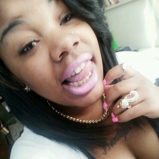 ' St louis Mo ,,  Lesbian ! Looking Not Searching