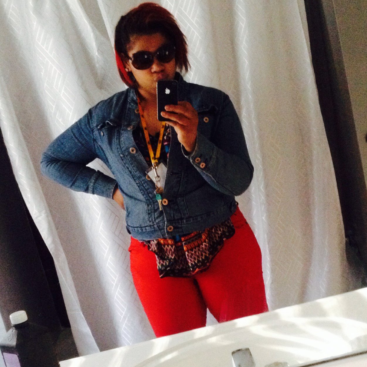 - @_LiveLauqhLove xxx She Withh #TeamREAL & #TeamDOWN4WHATEVER , She Kool Af inn Goofy She Just thatdd CHiCK uu FCKiN Riqht #FollowUS LoveYouuu QUA ♡♡