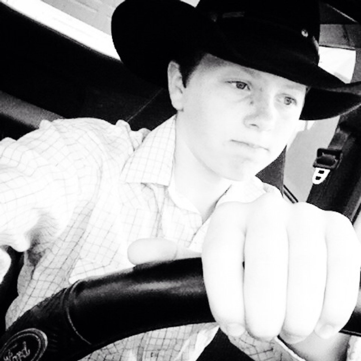 Freshman. 14, clover dynasty roper and bronc rider Cowboy strong. Taken by my lively girlfriend [ 7.6.14 ]
Follow me on instgram @coleton_henry