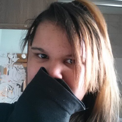im a a girl whos 15, i love to rock out to chris brown, justin bieber, usher, jason derolo,i have 2 cats, 2 dogs, one rabbit, and a snake i love anmails.
