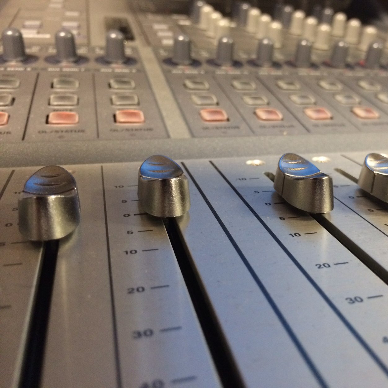 Behind the scenes of music and media production at the Global Spheres Center.