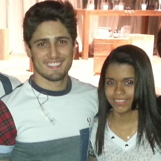 A distância entre nós é grande mas o meu amor é maior, E por você enfrento todas as barreiras. Te amo @danielrochaaz ♥ / Since: 17/07/12