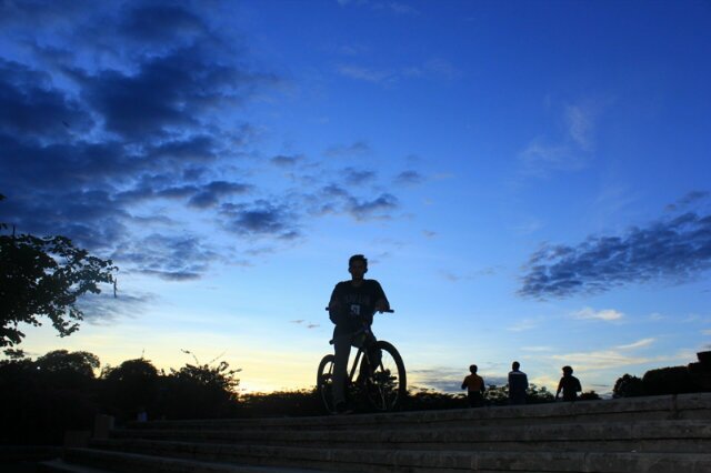 TMBLYK FGFS •BONTANG FIXED GEAR •