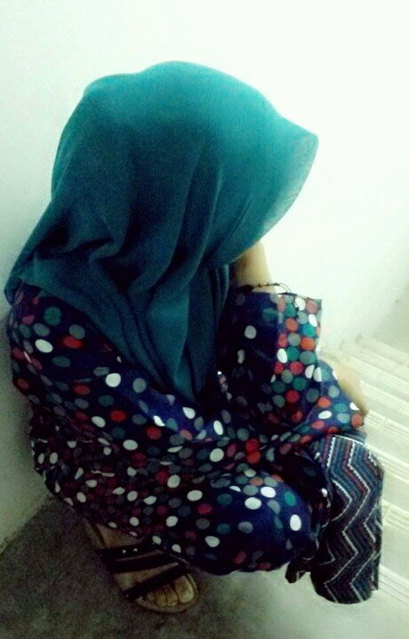 hallo! i'm back :* . Do follow me, i will follow you back ! :) . adil en? k :*