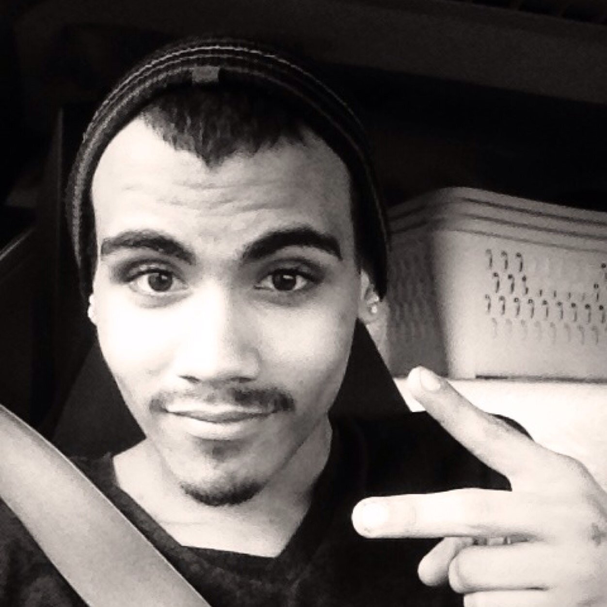 TjMac2013's profile picture. I'll make you happy when skies are grey! Aha