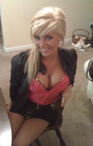 FloretteCasetta's profile picture. I'm not perfect but I'll do my best for you.