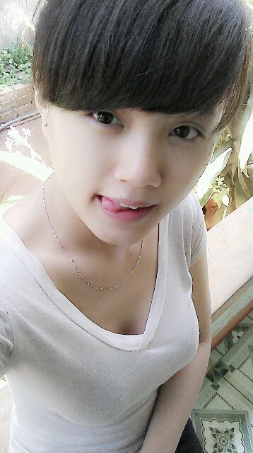 Người nói thương em đi. Người nói yêu em đi !!!