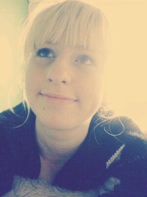 MissSchockolade's profile picture. ähm... blondie un sooo...