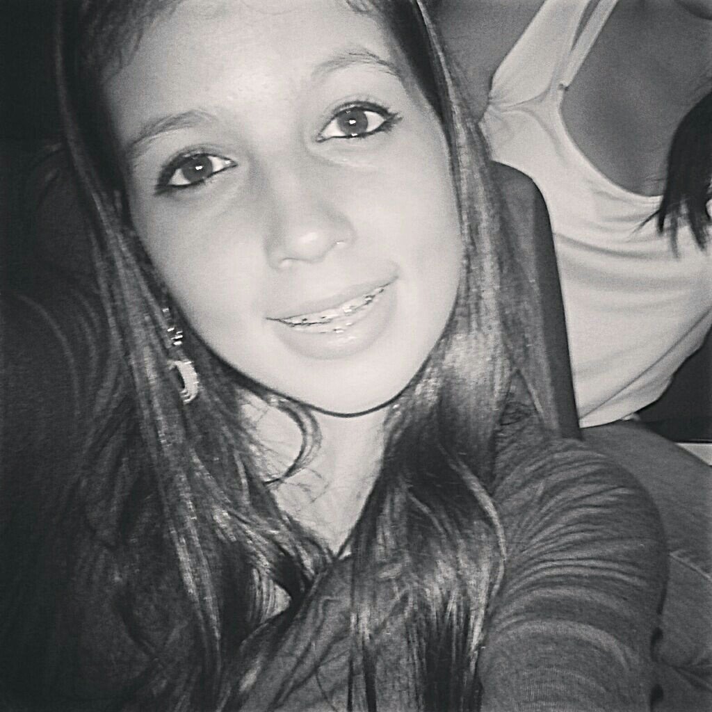 Apenas uma garota simples e comum que se deixa ser usada pelo Espirito Santo !3 *-----*
#VemcomTeuEspiritoSantoEmeEncheSenhor