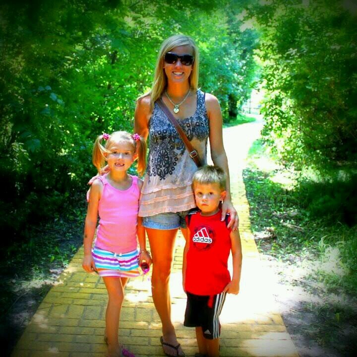 amlarson81's profile picture. 