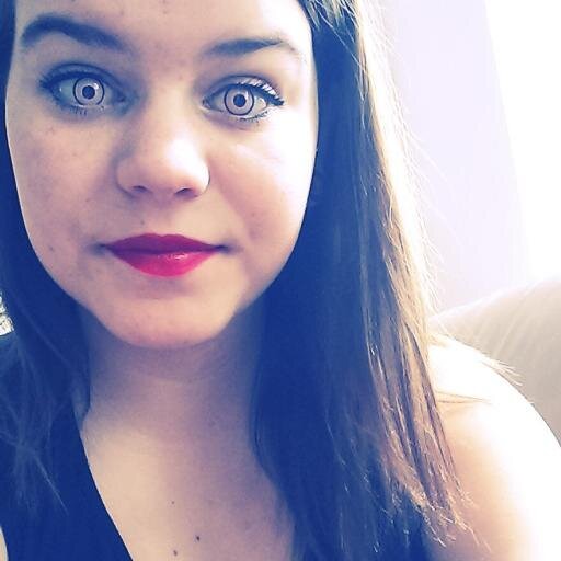 caitlin_x_x_x's profile picture. Keep your friends close but your enemies closer.