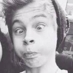 i love 5SOS ,one direction and the vamps. my best friends mean the world to me and i don't know what i would do without them(rosiee amber and lauren