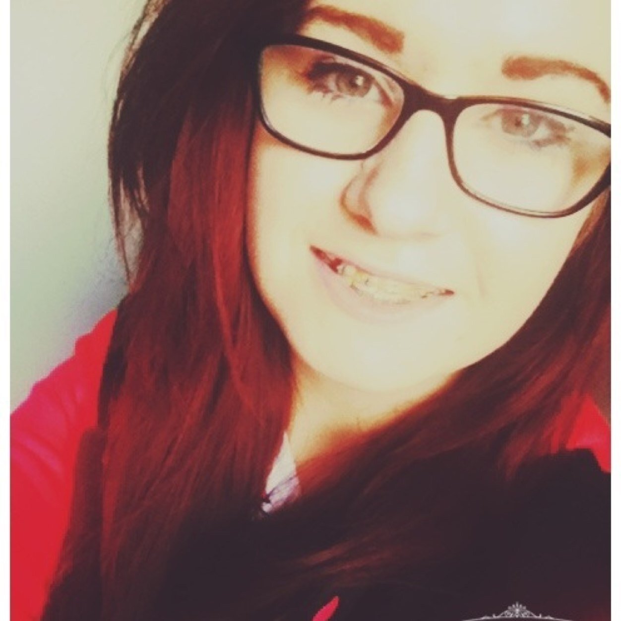 BabzByford's profile picture. Follow me i follow u that simple, and listening to asking alexandria, black veil brides etc. just follow me!