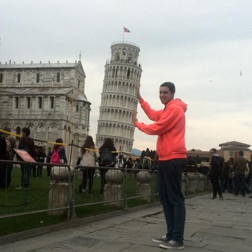 raulpevargas's profile picture. Estudiante de Administración y Dirección de Empresas y un apasionado del mundo automovilístico.