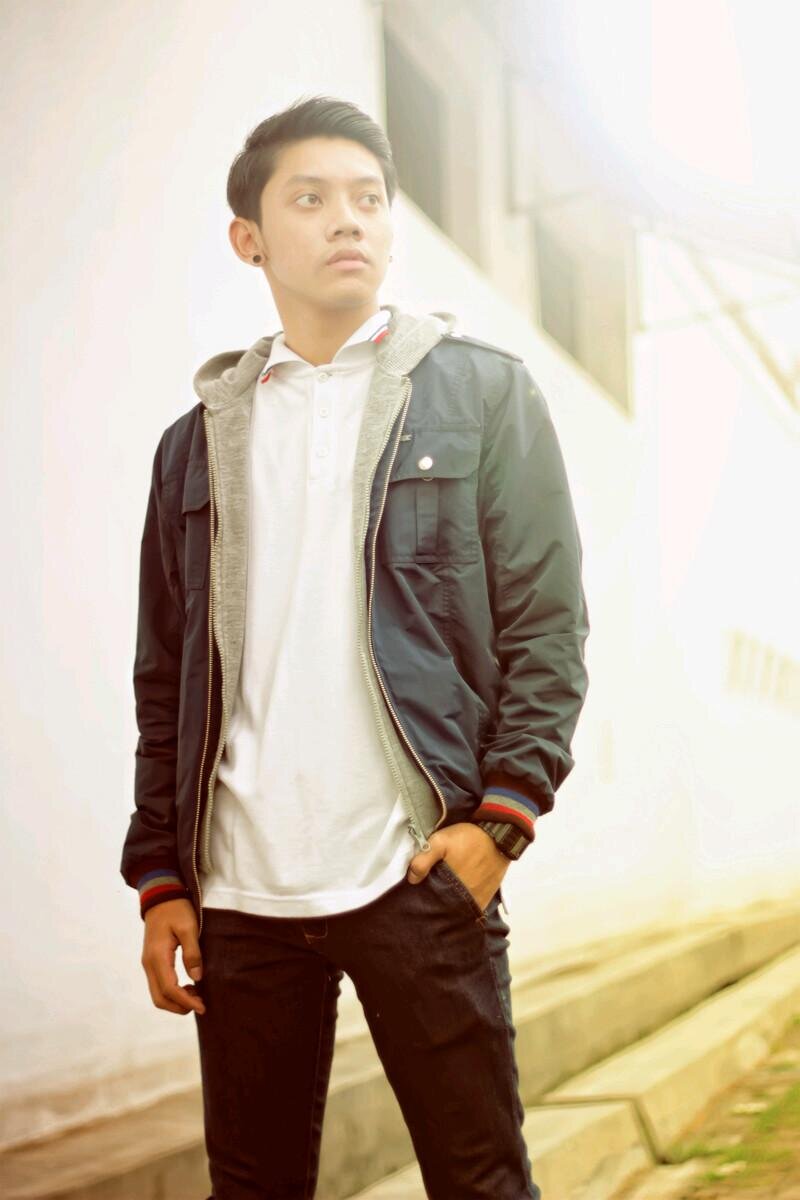 Living young and wild and free | I'm not a fashion freak | △ | path: Aji Nur Cahyo Utomo |insta: ajinurcahyoo