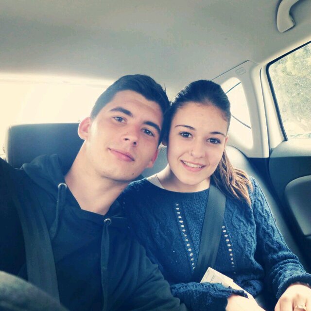 Jonahidalgoruiz's profile picture. Mis buenos dias dentro de un librito de OCB. Propiedad privada de @NaomiD19.